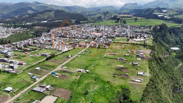 Foto de Hm/ El Quinche! Terrenos en Venta a Partir de 200 m² en 15.000 Usd