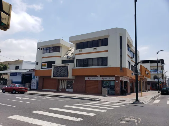 Foto de Oficina Comercial, Av Quito y Cuenca Esquina, Guayas