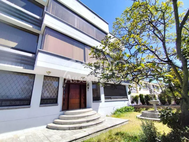 Foto de Departamento en Venta de 343 m² con Amplia Terraza en Pinar Alto