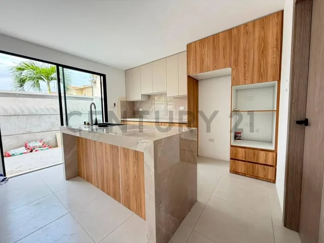 Foto de Venta de Departamento de Estreno en La Aurora, Urb. Alcántara, Guayas