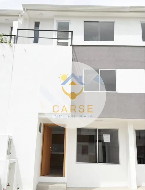 Foto de Linda Casa de 3 Habitaciones, en Bemaní a 5 Minutos del Parque Industrial, Azuay