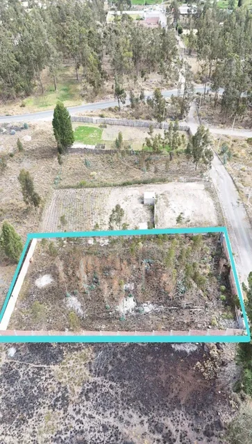 Foto de Terreno de 1500 m² con Cerramiento en Caminos del Sol, Chimborazo