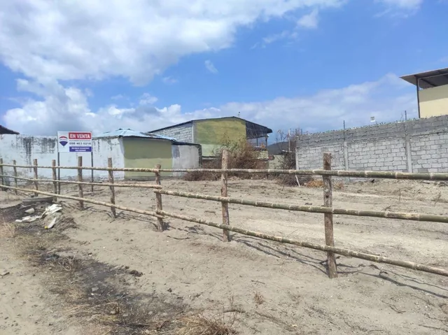 Foto de Terreno de 635 m² de Venta en Crucita Portoviejo, Manabí