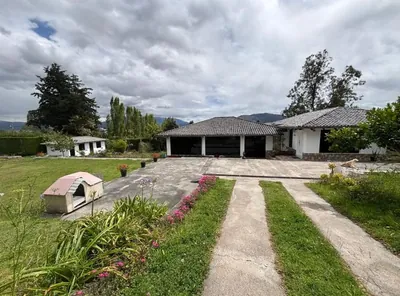 Foto de Venta Casa en Alangasi