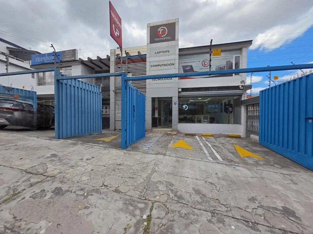 Foto de Propiedad Comercial en Venta Edmundo Carvajal El Bosque