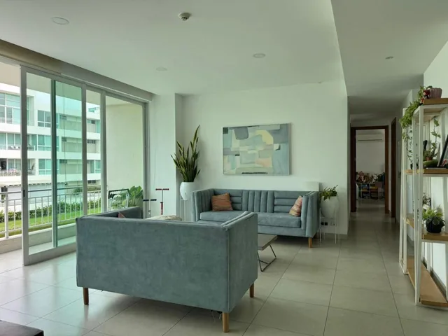 Foto de Mocoli Blue Bay Departamento Al Lago en Venta. Guayas