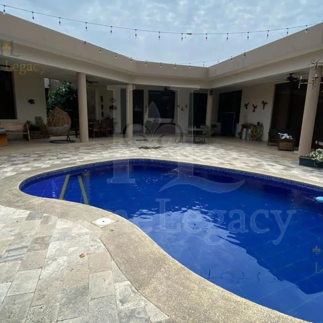 Foto de Casa en Venta con Piscina en Samborondón: Lujo en Una Sola Planta Am, Guayas