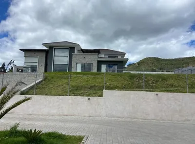 Foto de Casa en Venta con Area Verde, Nulti Challuabamba, Azuay