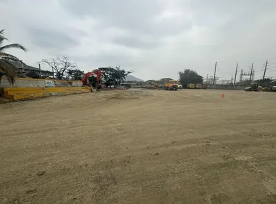 Foto de Alquilo Propiedad Frente Via Daule Km 16.5 a Lado Intaco con Área Oficinas Amplio Terreno Maniobra, Guayas