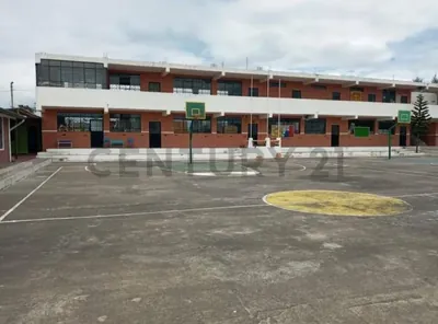 Foto de Se Vende Unidad Educativa, Adaptable Para Bodegas, Industria o Recreacion