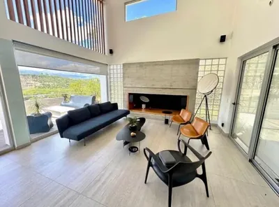 Foto de Cumbayá - Pillagua Casa en Venta 1000 m² 3 Habitaciones con Suite Independiente
