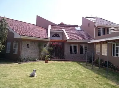 Foto de Casa en Venta, Rio Amarillo, Diseño Único, Azuay