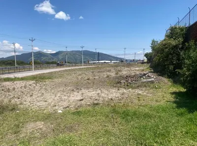 Foto de Arriendo Hermoso Terreno Para Diferentes Usos. Situado Frente Parque Indust. Provincia de Pichincha