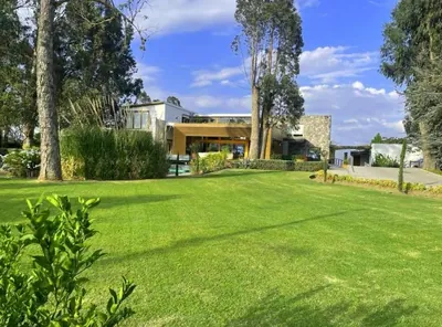 Foto de Espectacular Casa de Venta por Hilacril Tumabco! Piscina! Vista!