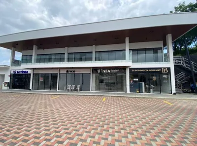 Foto de Local Comercial de 86 m² en Venta o Alquiler en Plaza Diamante (Sector La Joya), Guayas