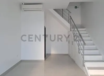 Foto de Venta de Local Comercial en La Av Leon Febres Cordero, Guayas