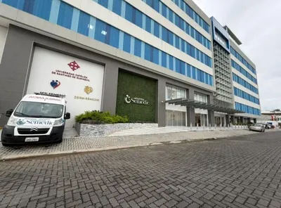 Foto de Se Vende Oficina Amoblado Edif. Semedic 3er. Piso Via La Aurora, Guayas