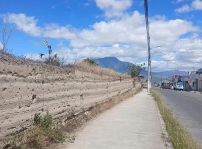 Foto de Terreno de 20000 m² en Venta en Norte de San Miguel de Urcuquí, Imbabura