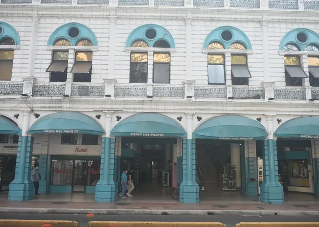Foto de De Venta Oficina en El C. C Paseo del Parque - N. Dorado, Guayas