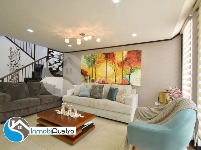 Foto de Challuabamba, Venta de Hermosa Casa Dentro de Condominio, Azuay