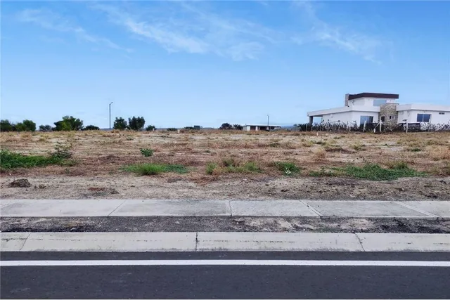 Foto de Terreno de Venta en Montecristi Zona Golf Club, Manabí