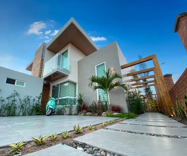 Foto de En Venta Moderna y Lujosa Casa en Proyecto Ventura Resort, Olon
