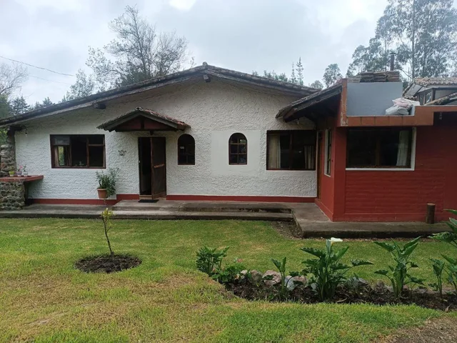 Foto de Vendo Terreno de 27000 m con Casa 240 m en Pifo