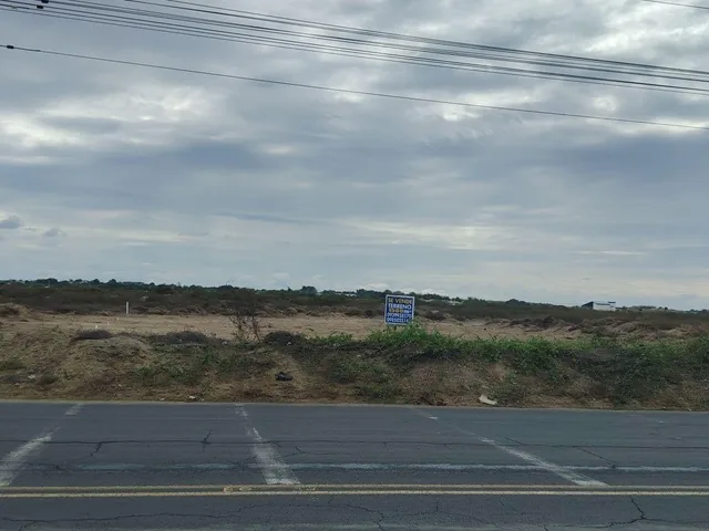 Foto de Vendo Terreno Esquinero de 1500 m² en La Via Principal de Punta Carnero Salinas