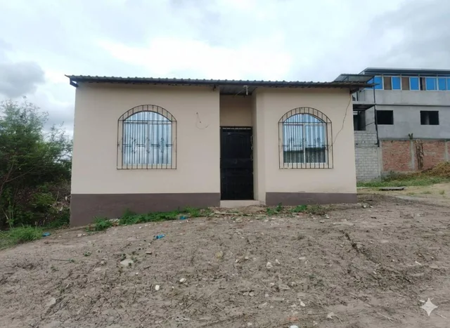 Foto de Casa en Urbanizacion de Venta en Manta Zona Este, Manabí